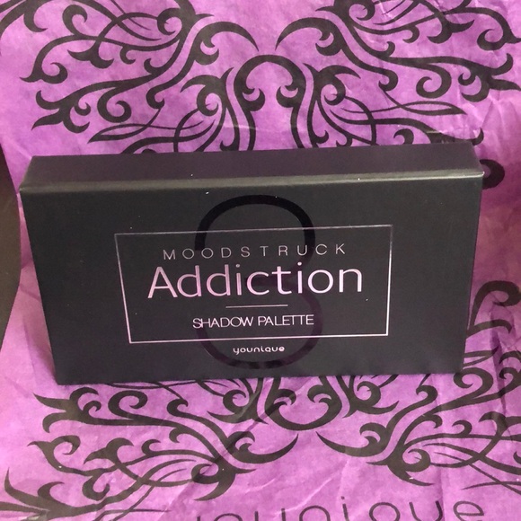 Other - Moodstruck Addiction 3 shadow palette